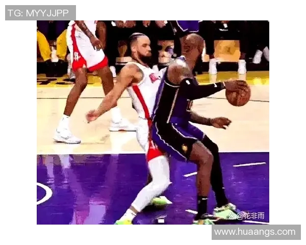 火箭队与湖人激战第五场争夺季后赛关键胜利的精彩对决