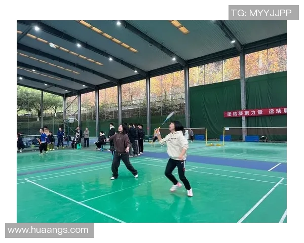 南京羽毛球队与北京羽毛球队赛后复盘分析个人能力的对比与启示