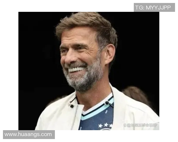与足球明星合练的神秘人物究竟是谁引发了球迷们的热烈讨论与关注 与足球明星合练的神秘人物究竟是谁引发了球迷们的热烈讨论与关注
