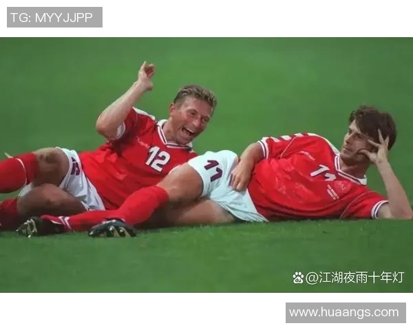 两位外国足球明星的传奇故事与他们对足球的热爱与奉献